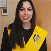 El francés es mi idioma nativo, puedo dar clases a personas de edades variadas.